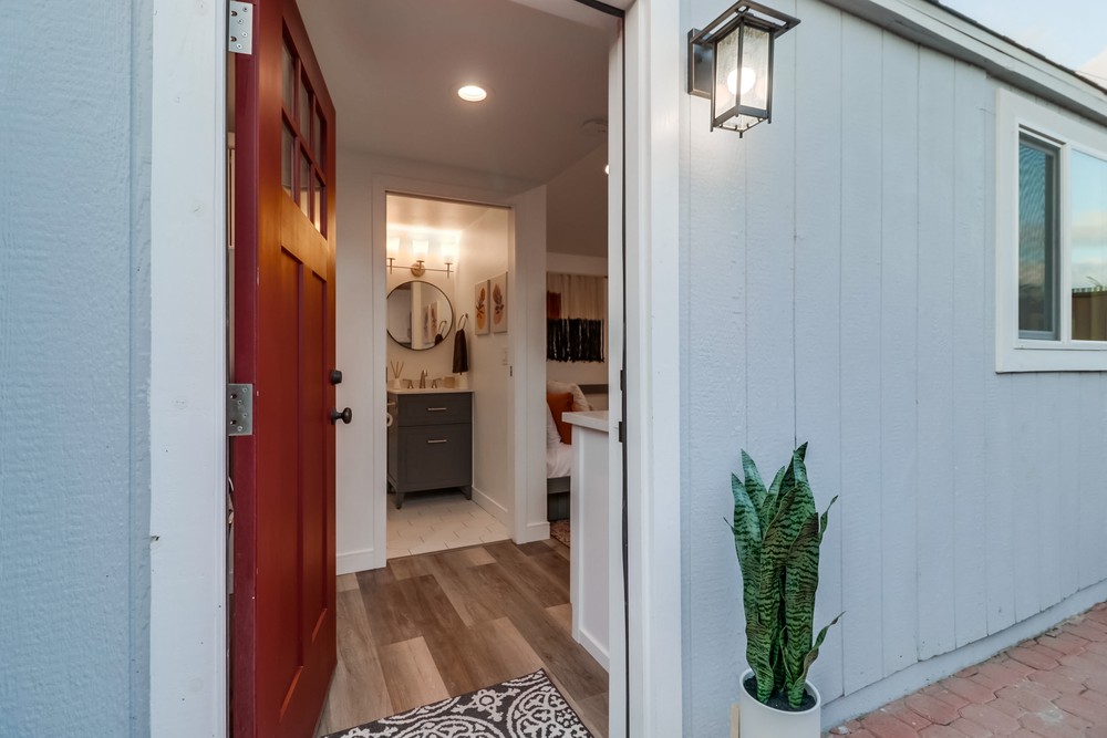 Virtual tour photo 12 of 49 for 3647 36th St
