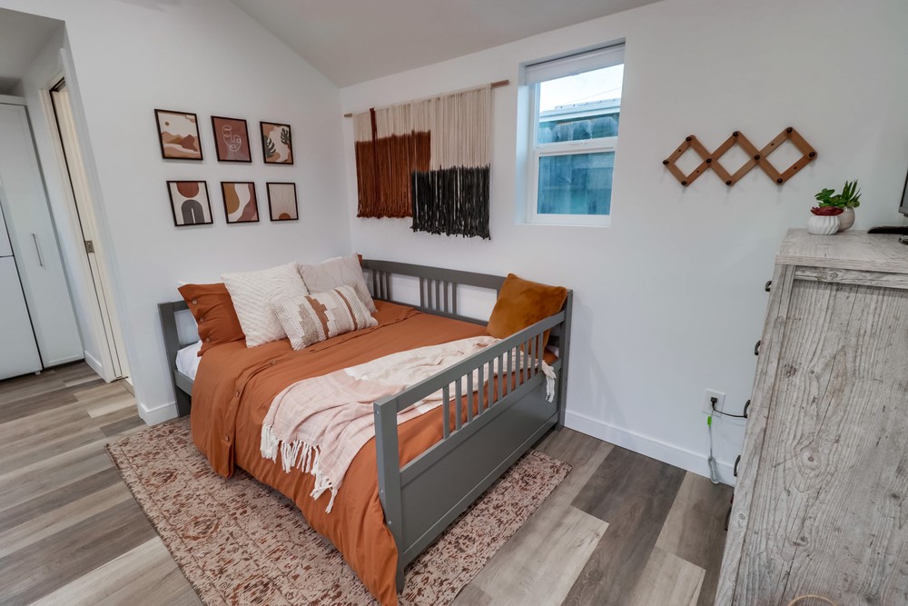 Virtual tour photo 22 of 49 for 3647 36th St
