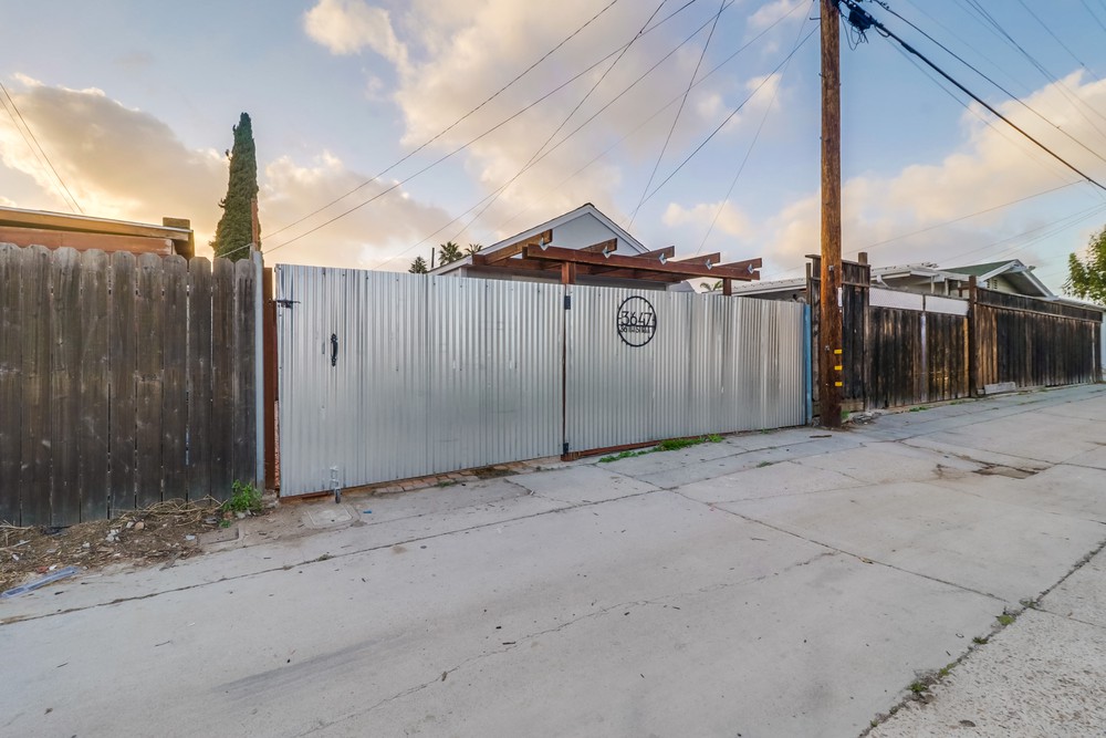 Virtual tour photo 36 of 49 for 3647 36th St