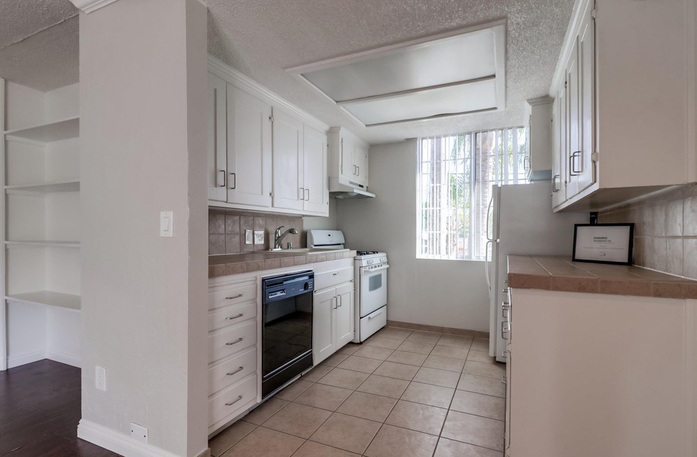 Virtual tour photo 10 of 20 for 3650 Florida St Unit #E