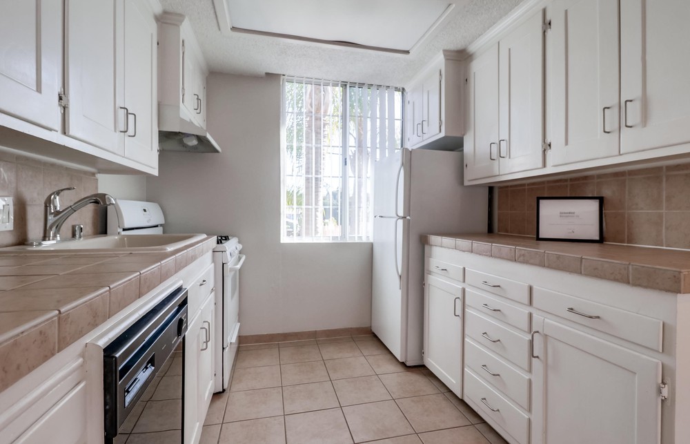 Virtual tour photo 12 of 20 for 3650 Florida St Unit #E
