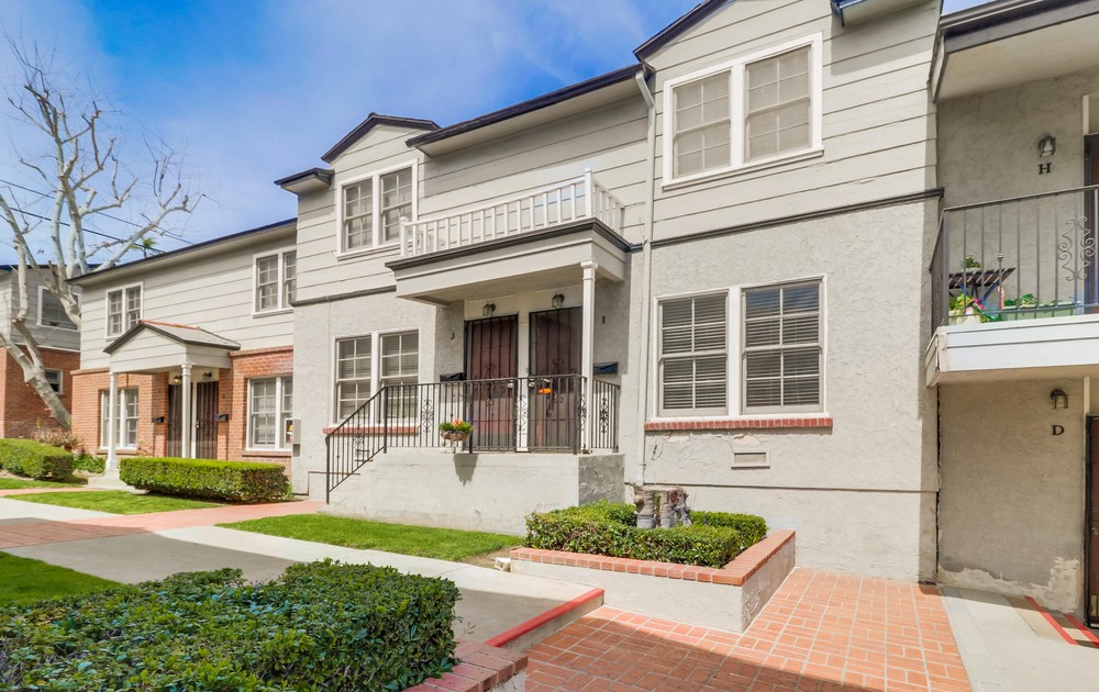Virtual tour photo 10 of 28 for 3650 Florida St Unit #I