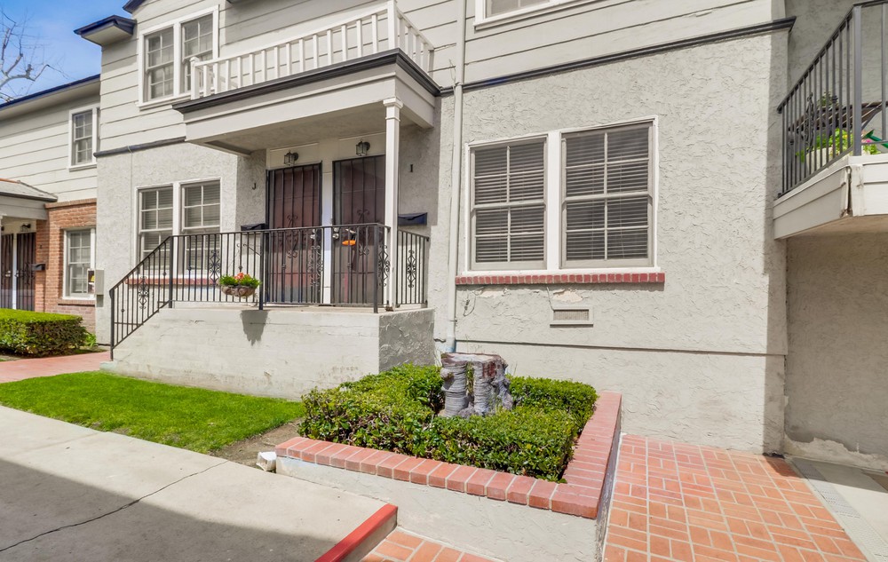 Virtual tour photo 11 of 28 for 3650 Florida St Unit #I