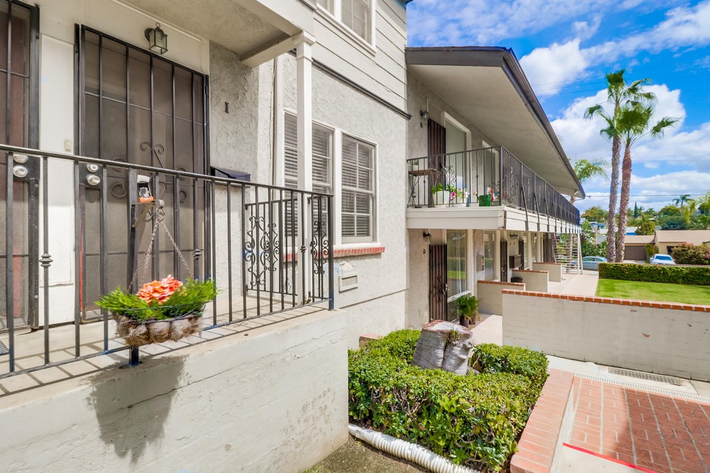 Virtual tour photo 12 of 28 for 3650 Florida St Unit #I