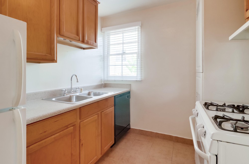 Virtual tour photo 19 of 28 for 3650 Florida St Unit #I