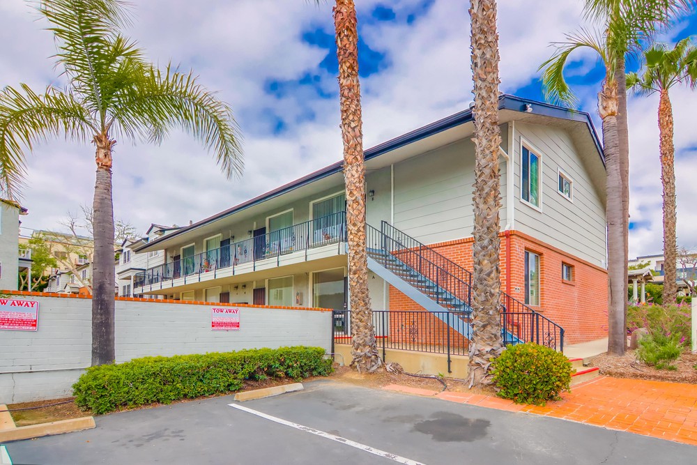 Virtual tour photo 1 of 35 for 3650 Florida St Unit #V