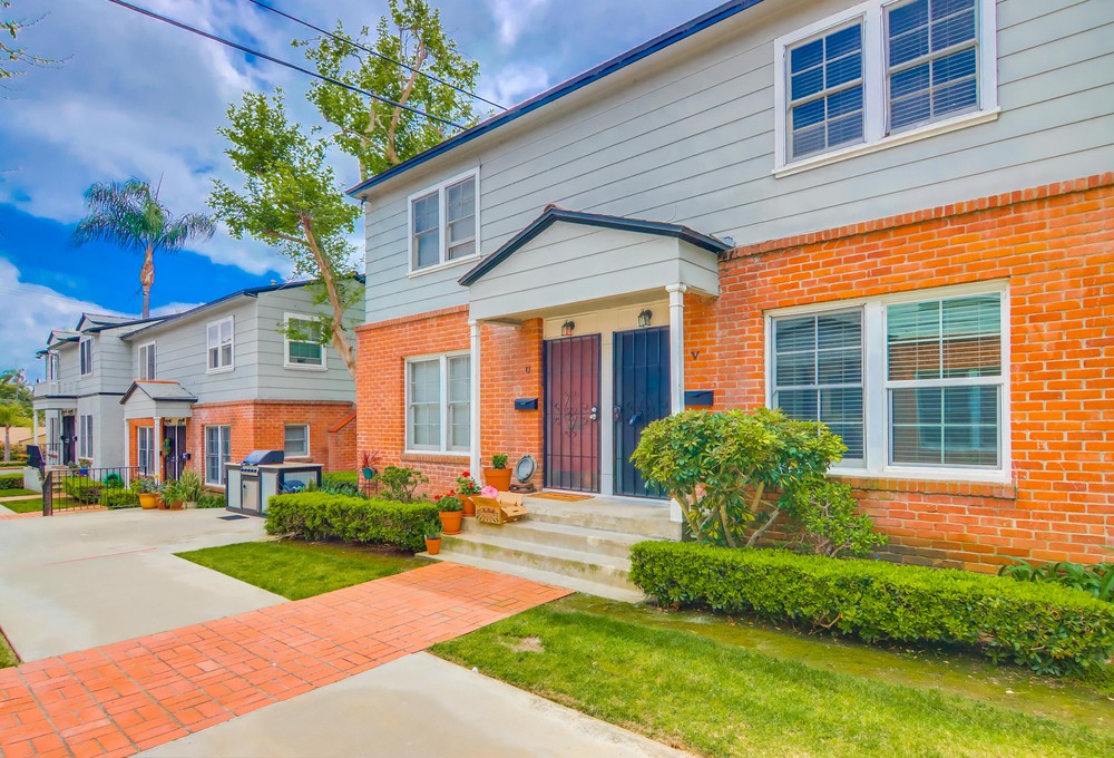 Virtual tour photo 5 of 35 for 3650 Florida St Unit #V