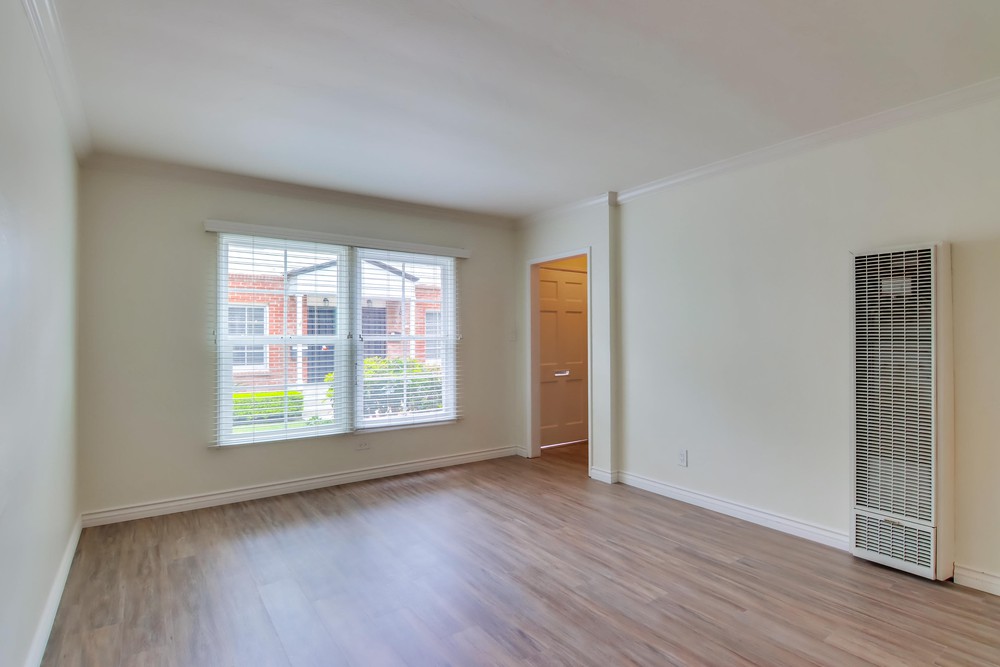 Virtual tour photo 12 of 35 for 3650 Florida St Unit #V