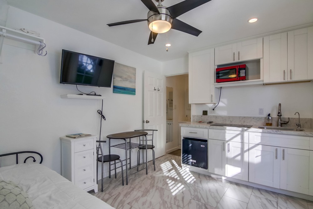 Virtual tour photo 38 of 45 for 3650 Wightman St