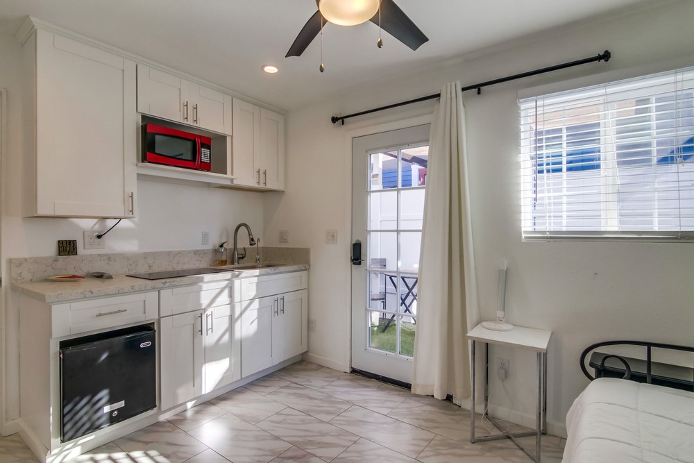 Virtual tour photo 40 of 45 for 3650 Wightman St