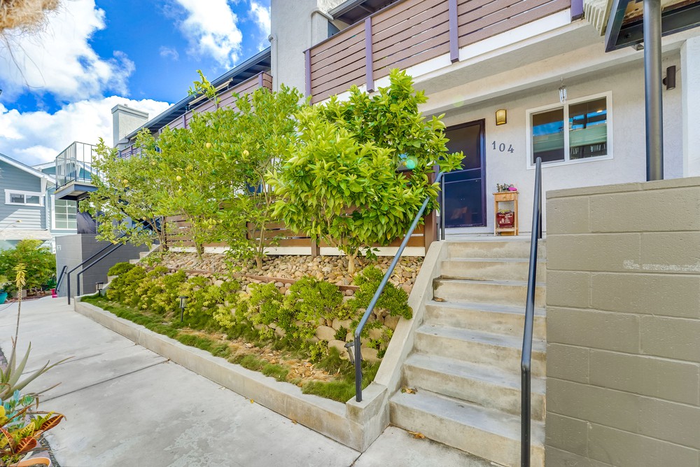 Virtual tour photo 12 of 48 for 3651 Louisiana St #104
