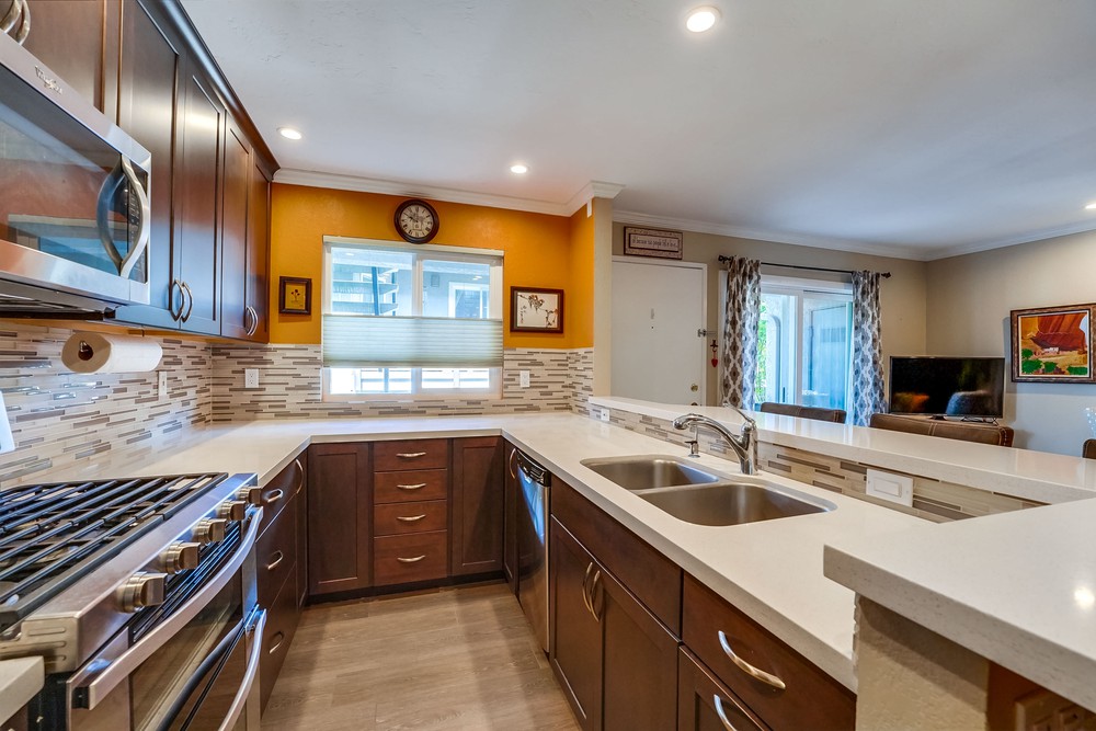 Virtual tour photo 31 of 48 for 3651 Louisiana St #104