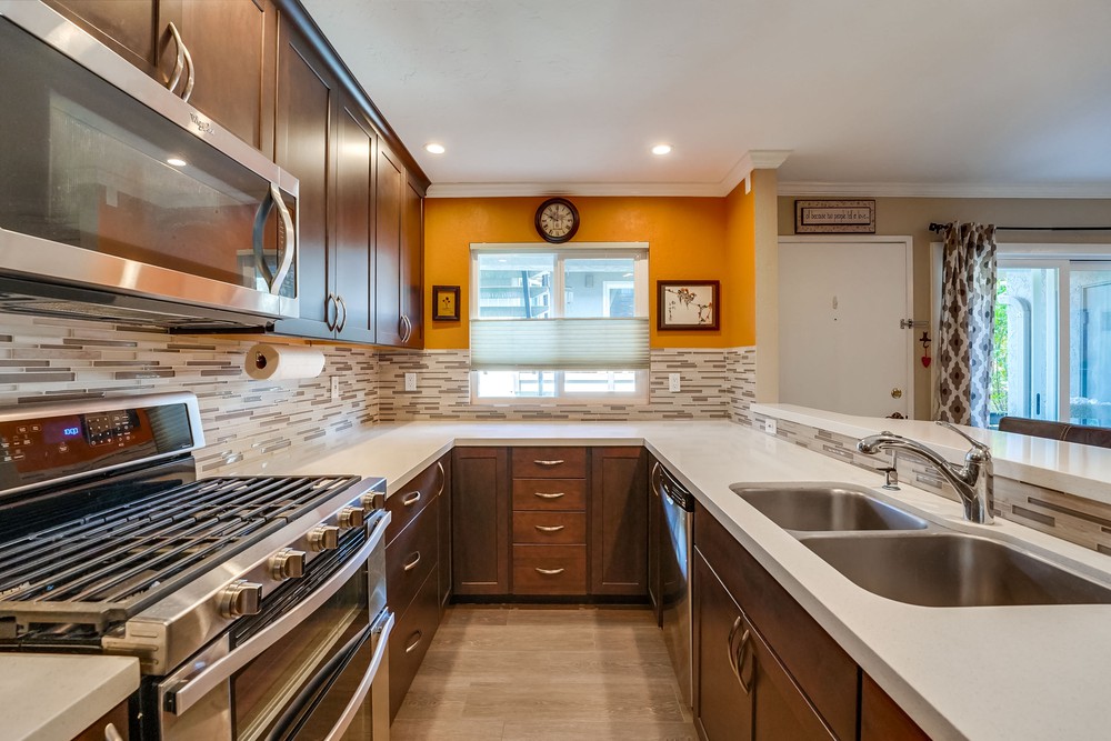 Virtual tour photo 32 of 48 for 3651 Louisiana St #104