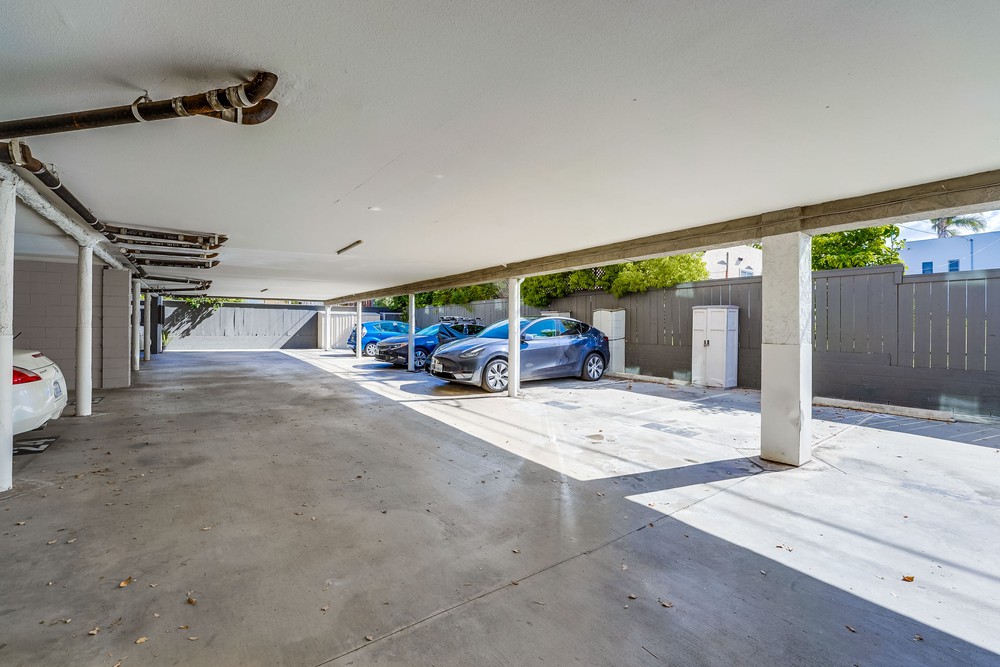Virtual tour photo 49 of 48 for 3651 Louisiana St #104