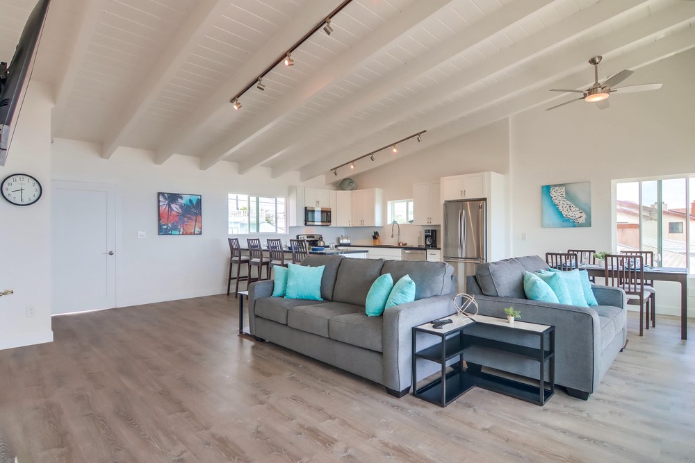Virtual tour photo 7 of 42 for 3651 Riviera Dr