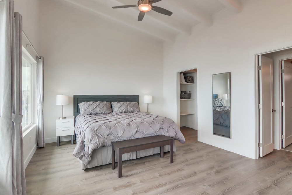 Virtual tour photo 27 of 42 for 3651 Riviera Dr