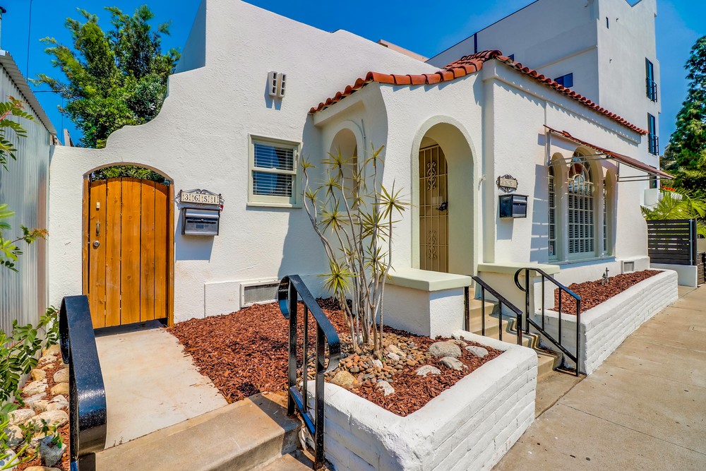 Virtual tour photo 4 of 52 for 3651 Sixth Ave