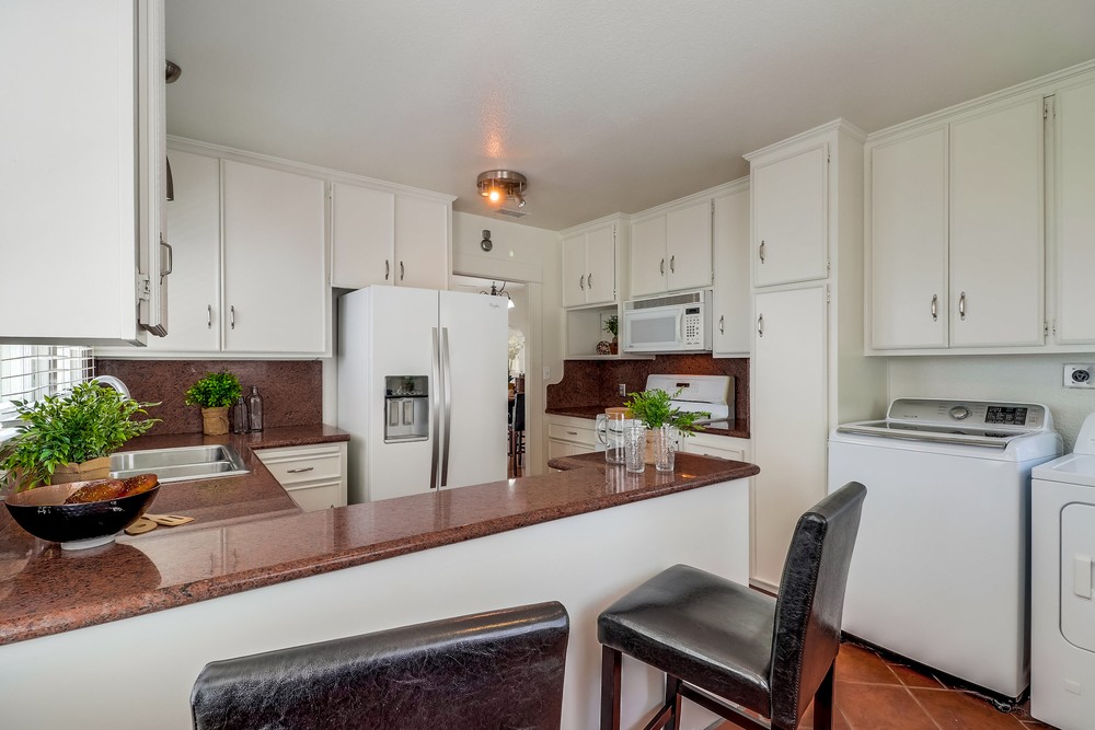Virtual tour photo 11 of 52 for 3651 Sixth Ave