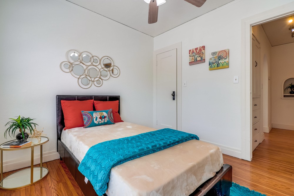 Virtual tour photo 24 of 52 for 3651 Sixth Ave