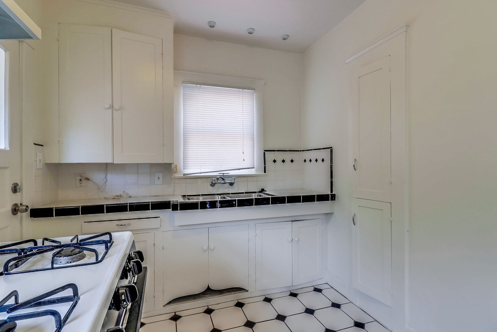 Virtual tour photo 44 of 52 for 3651 Sixth Ave