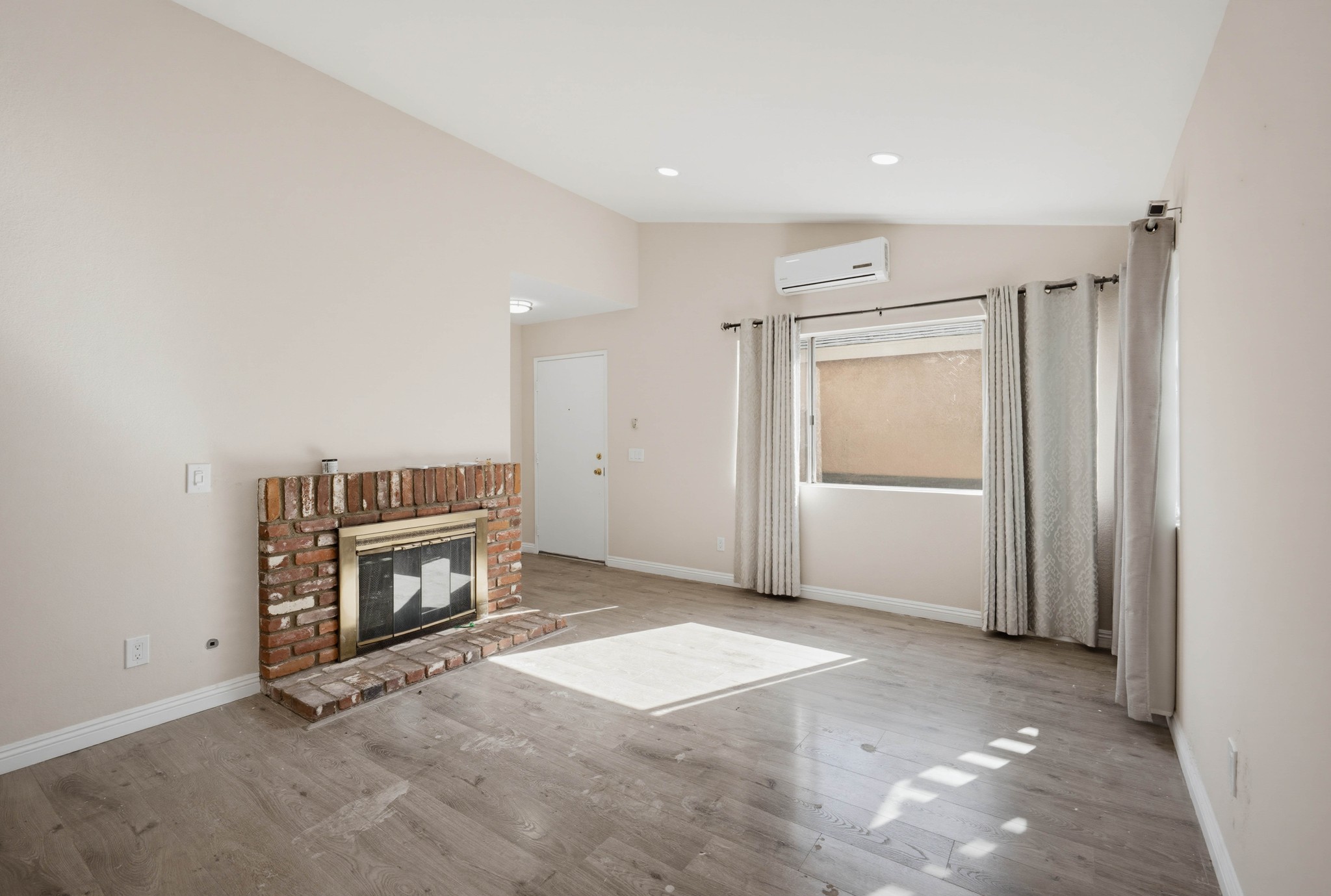 Virtual tour photo 9 of 31 for 3652 Caribou Creek Ct
