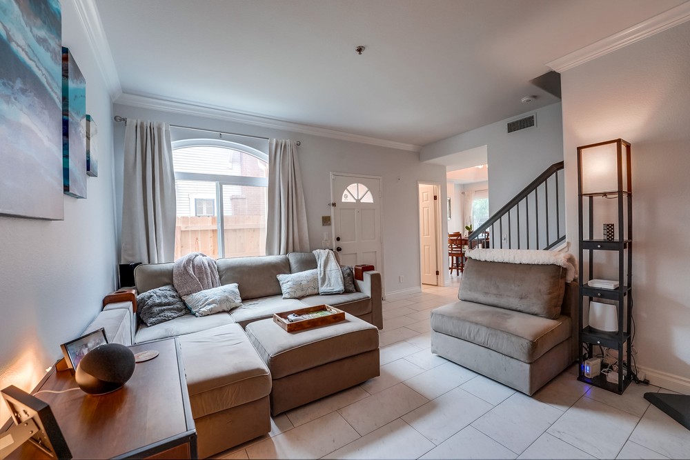 Virtual tour photo 10 of 39 for 3653 Third Ave UNIT 2