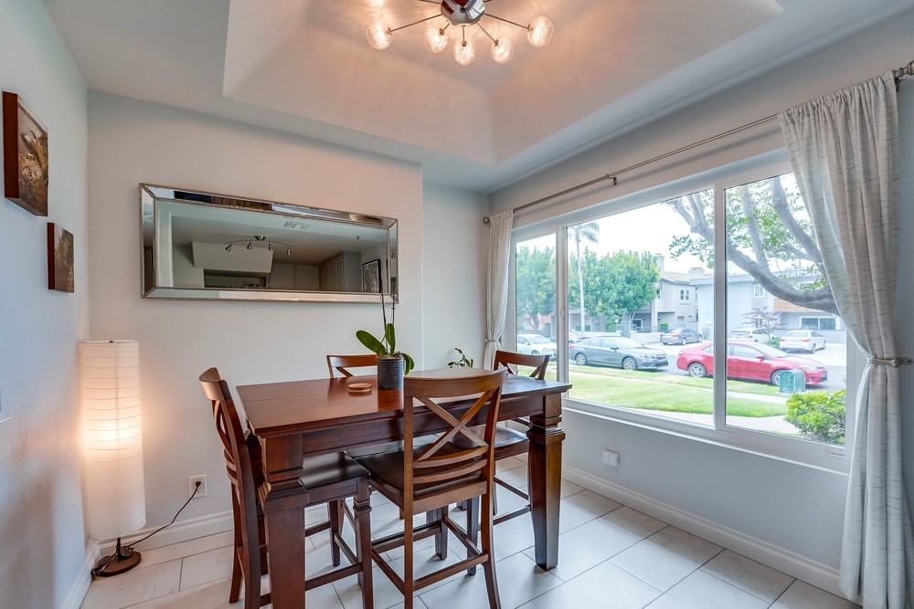 Virtual tour photo 13 of 39 for 3653 Third Ave UNIT 2
