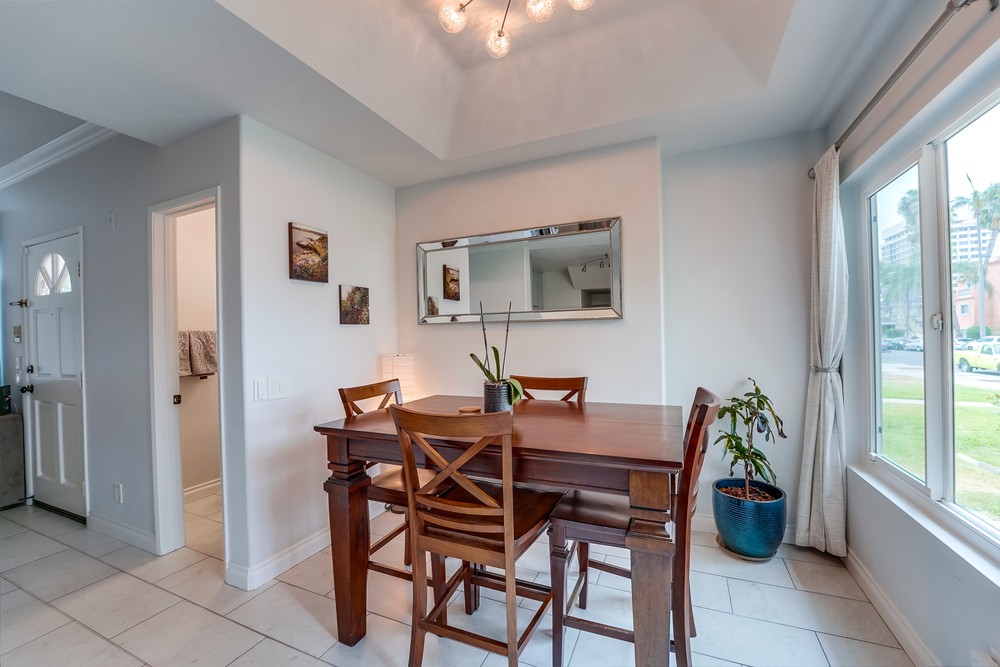 Virtual tour photo 15 of 39 for 3653 Third Ave UNIT 2