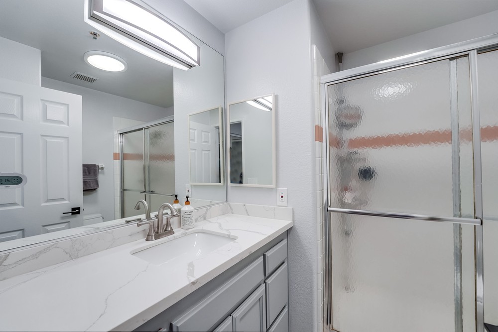Virtual tour photo 29 of 39 for 3653 Third Ave UNIT 2