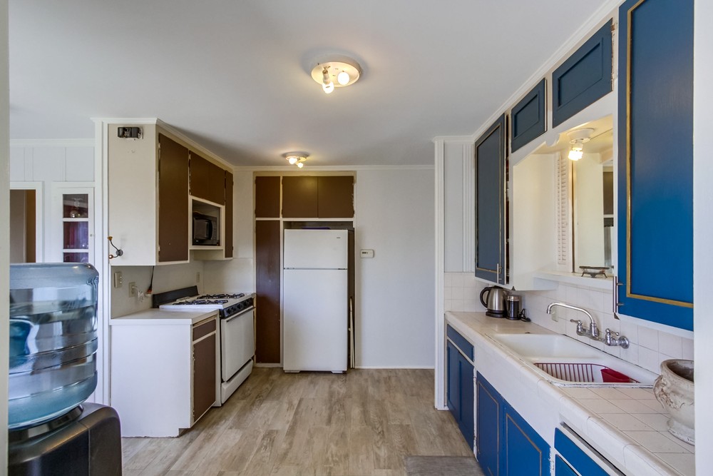 Virtual tour photo 18 of 45 for 3653 Wilson Ave
