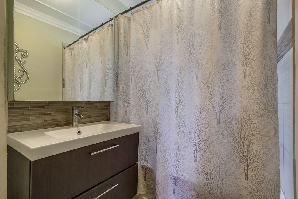 Virtual tour photo 25 of 45 for 3653 Wilson Ave