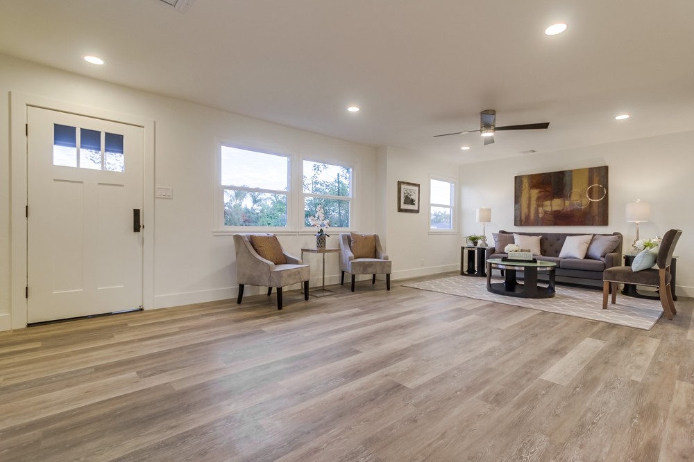 Virtual tour photo 11 of 61 for 3658 Ingraham St
