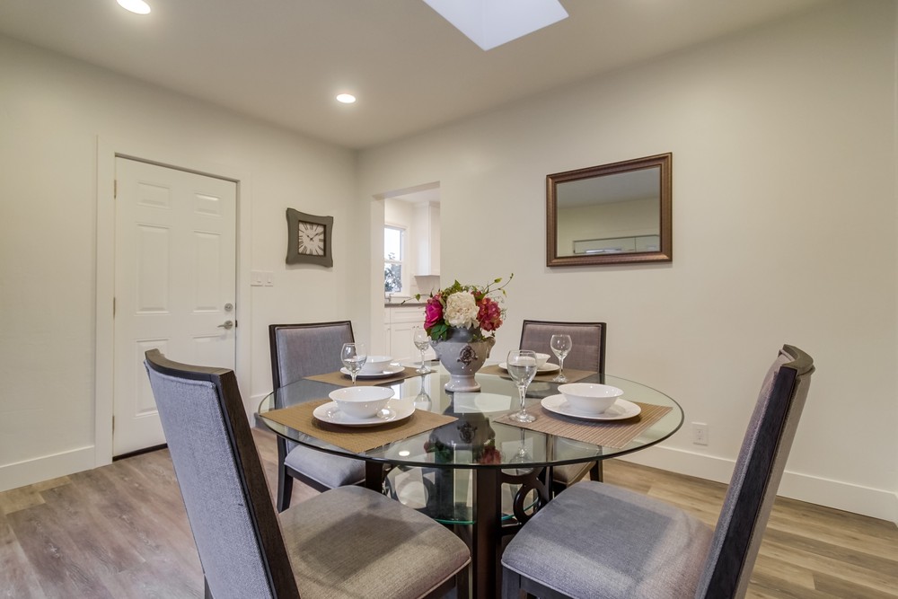 Virtual tour photo 19 of 61 for 3658 Ingraham St