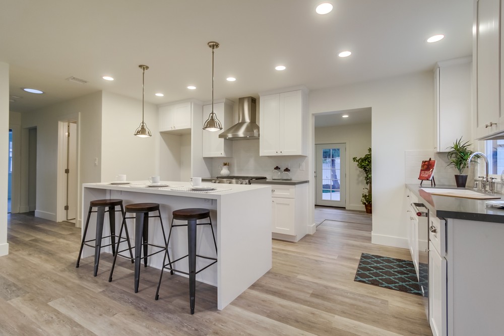 Virtual tour photo 22 of 61 for 3658 Ingraham St