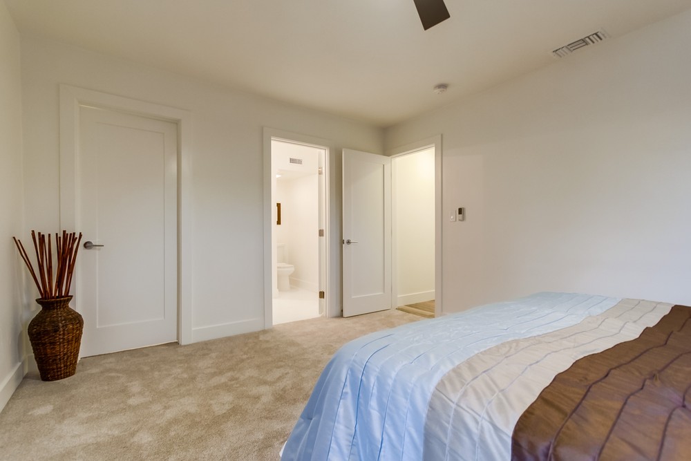 Virtual tour photo 31 of 61 for 3658 Ingraham St