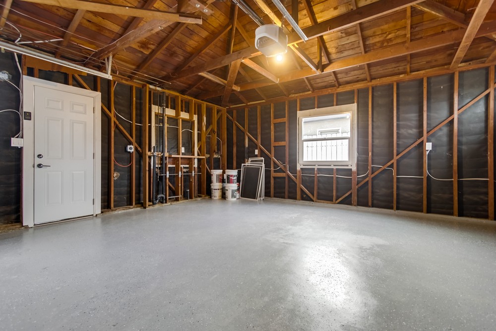 Virtual tour photo 59 of 61 for 3658 Ingraham St