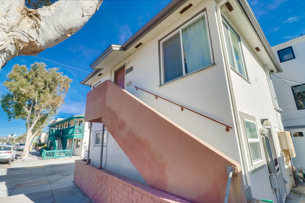 Virtual tour photo 4 of 19 for 3659 Mission Blvd