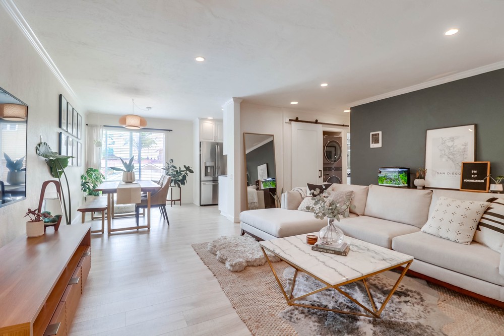Virtual tour photo 12 of 34 for 3663 7th Ave UNIT 4
