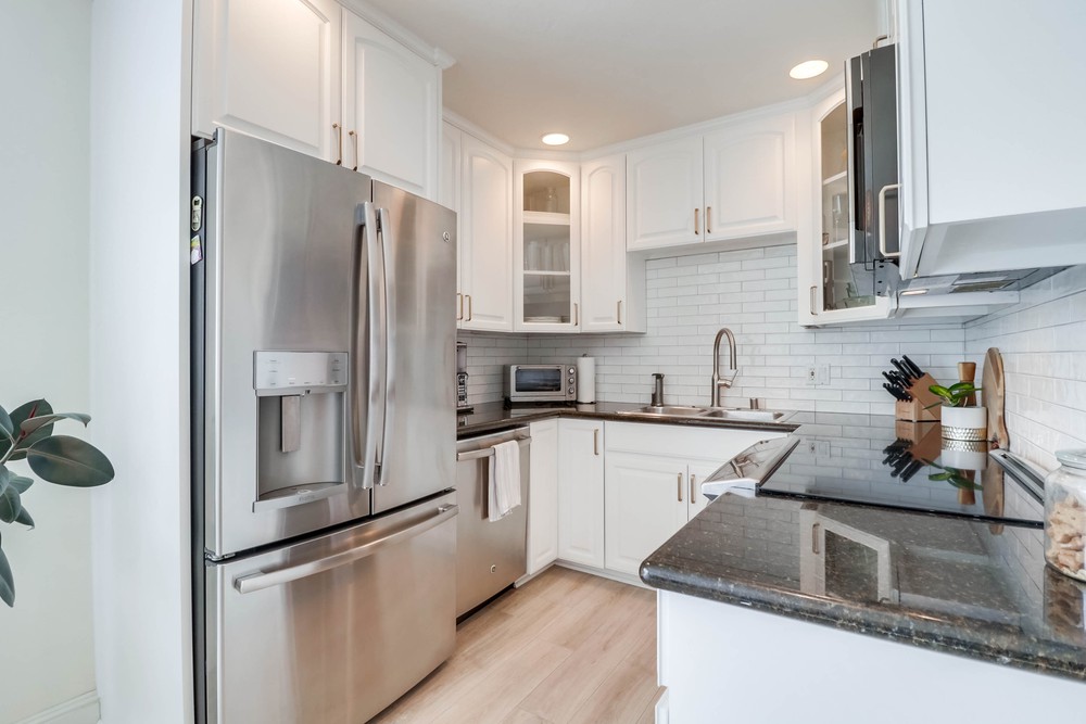 Virtual tour photo 18 of 34 for 3663 7th Ave UNIT 4