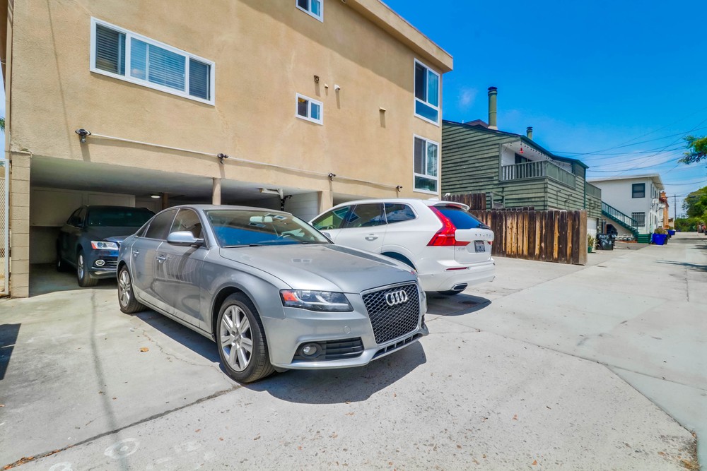 Virtual tour photo 35 of 34 for 3663 7th Ave UNIT 4