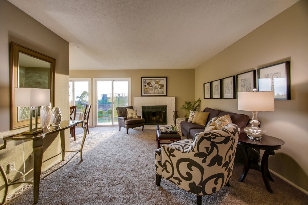 Virtual tour photo 12 of 49 for 3664 Clairemont Dr #1c