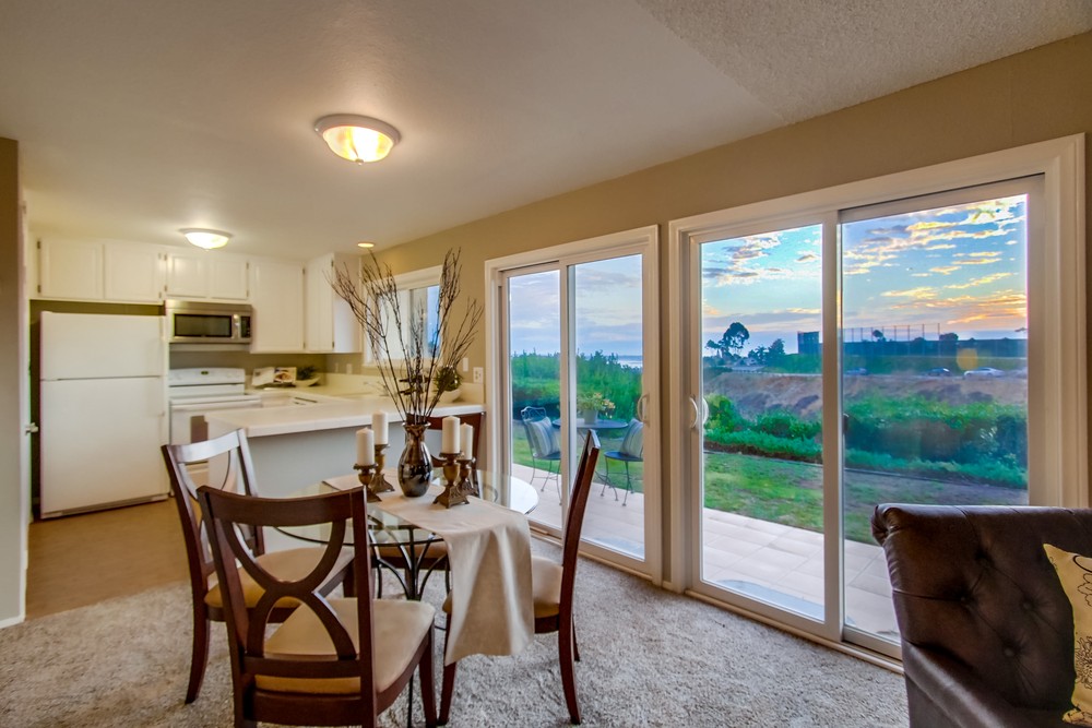 Virtual tour photo 17 of 49 for 3664 Clairemont Dr #1c