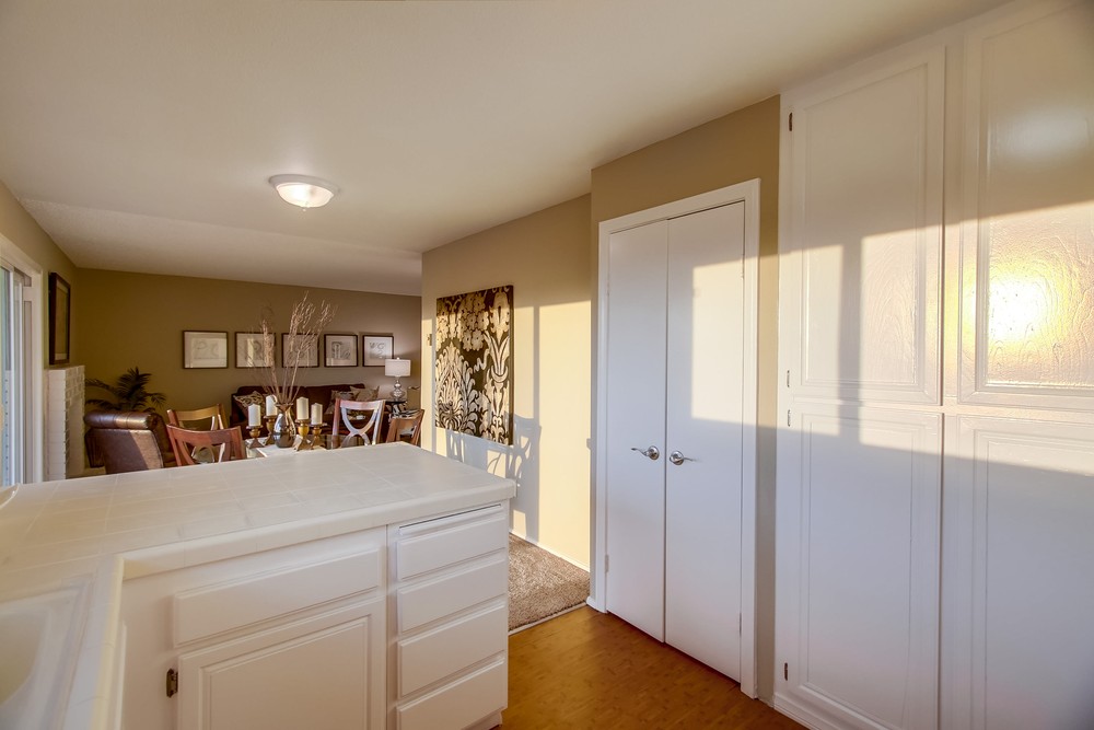 Virtual tour photo 25 of 49 for 3664 Clairemont Dr #1c