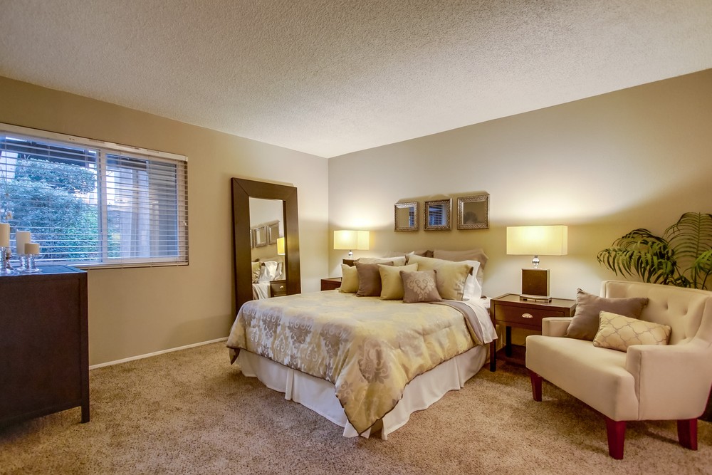 Virtual tour photo 26 of 49 for 3664 Clairemont Dr #1c