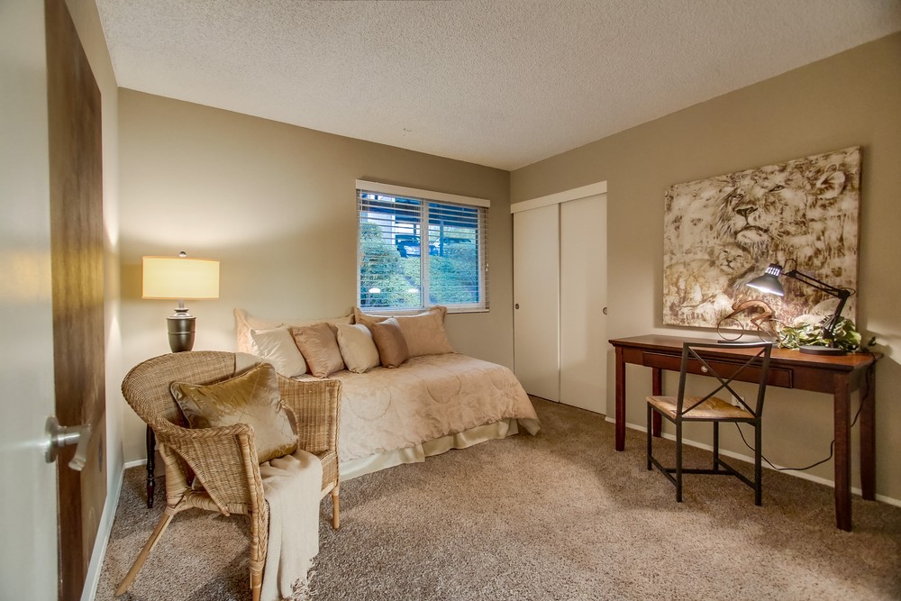 Virtual tour photo 33 of 49 for 3664 Clairemont Dr #1c