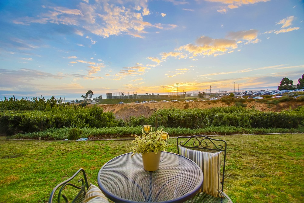 Virtual tour photo 39 of 49 for 3664 Clairemont Dr #1c