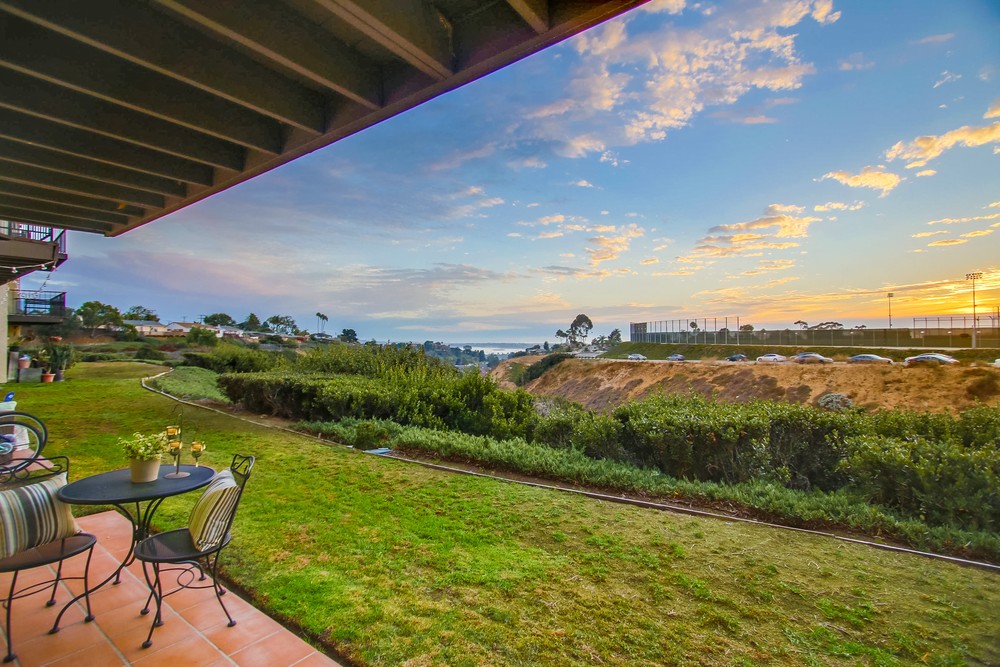 Virtual tour photo 41 of 49 for 3664 Clairemont Dr #1c