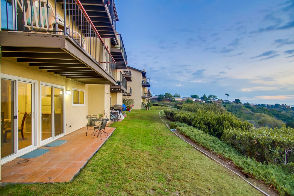 Virtual tour photo 43 of 49 for 3664 Clairemont Dr #1c