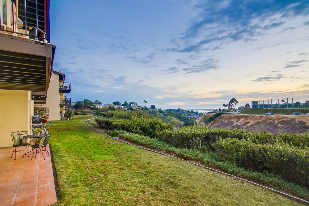 Virtual tour photo 44 of 49 for 3664 Clairemont Dr #1c