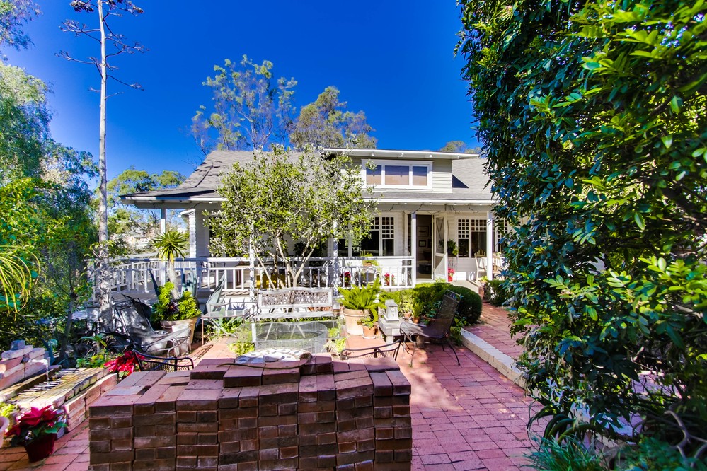 Virtual tour photo 4 of 67 for 3664 Herbert Street